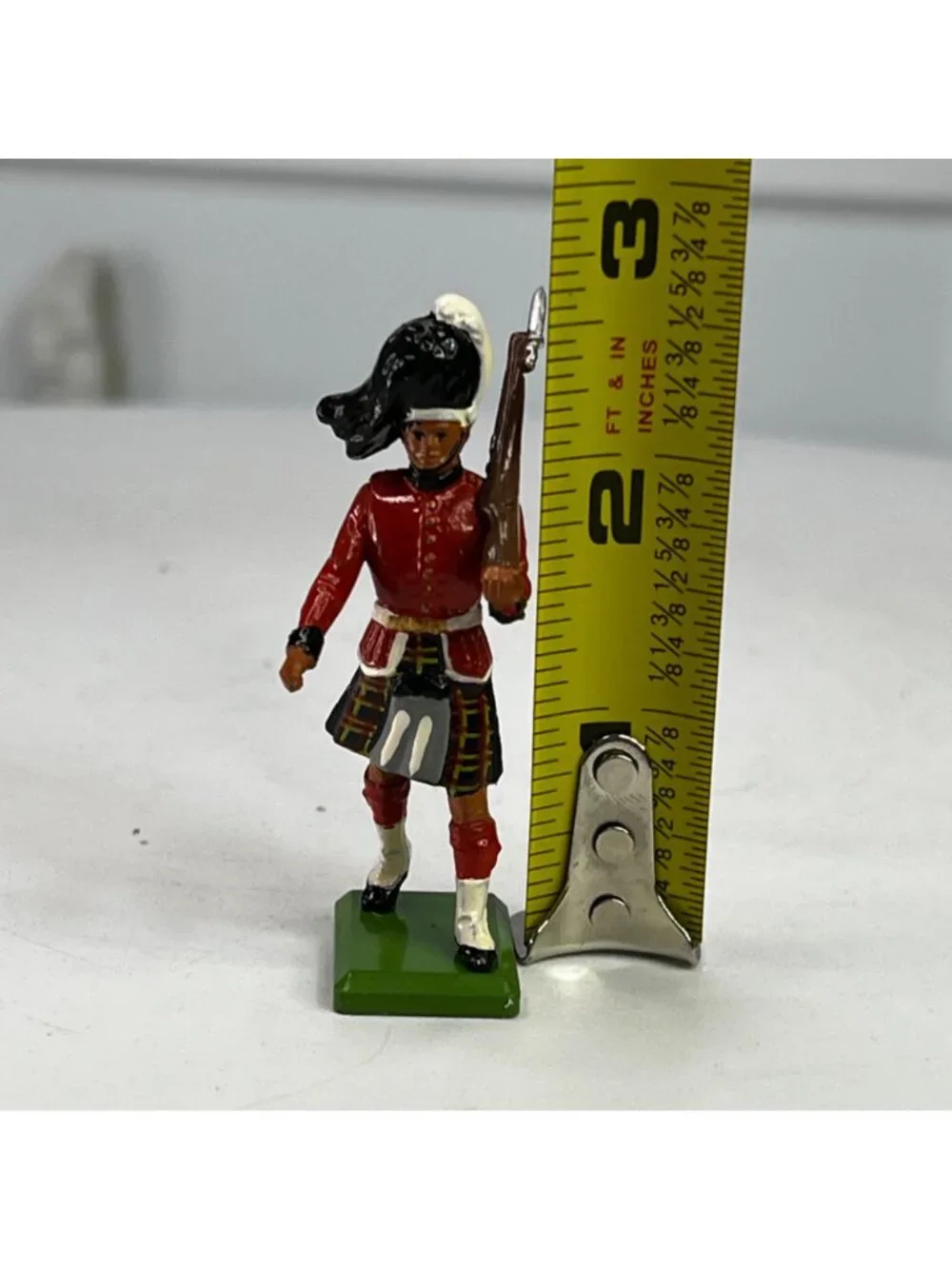 W. Britains Vintage Seaforth Highlander Collectible Metal Figurine From 1983